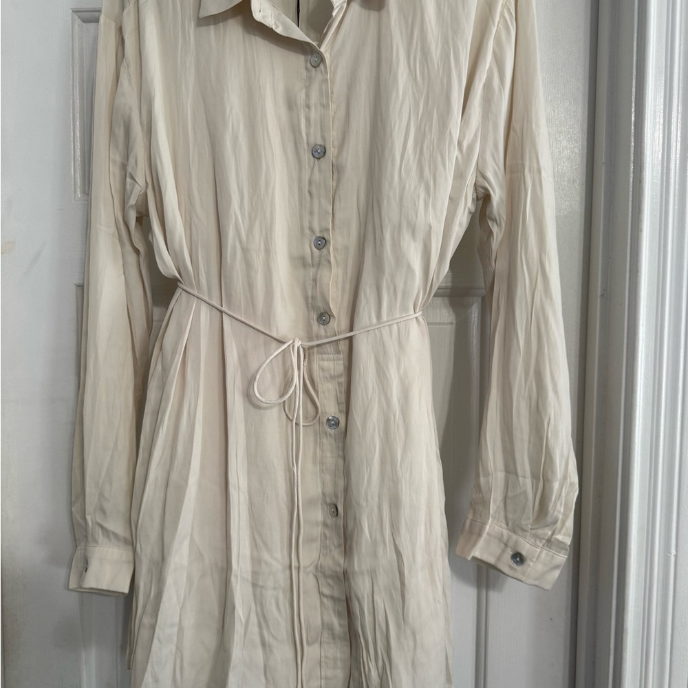 Promesa Cream Button-Front Mini Shirt Romper - Picture 4 of 6